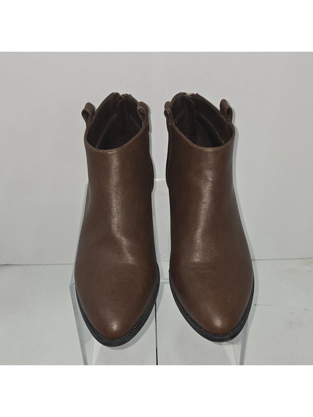 C. EST. 1946 Women’s Brown Ankle Booties Size 11M back zip almond toe man made